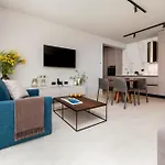 4r Royal Rojnic 3 Apartamento *