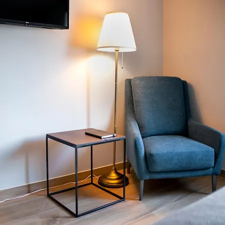 4r Royal Rojnic 3 Apartment